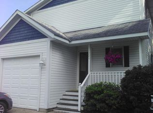 1209 Beach Dr, Holland, MI