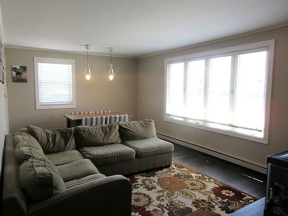 2nd image of 1165 W Grant Dr