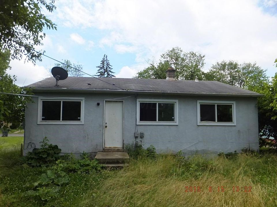 2nd image of 1028 Loretta Ave