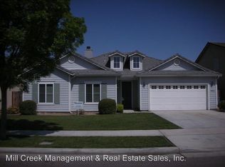 932 W Russell Ave, Visalia, CA 93277