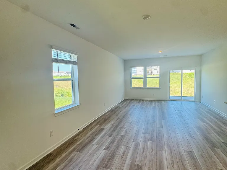1026 Mourning Cloak Dr — Photo 7