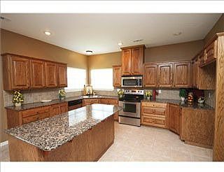 5th image of 2702 SW Aster Way
