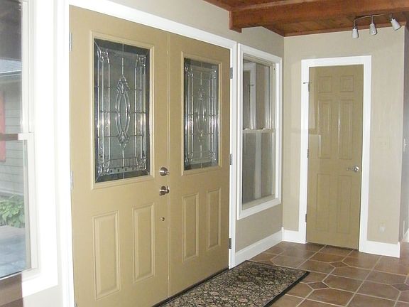 Inviting Foyer