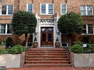 317 10th St NE APT 1, Washington, DC 20002
