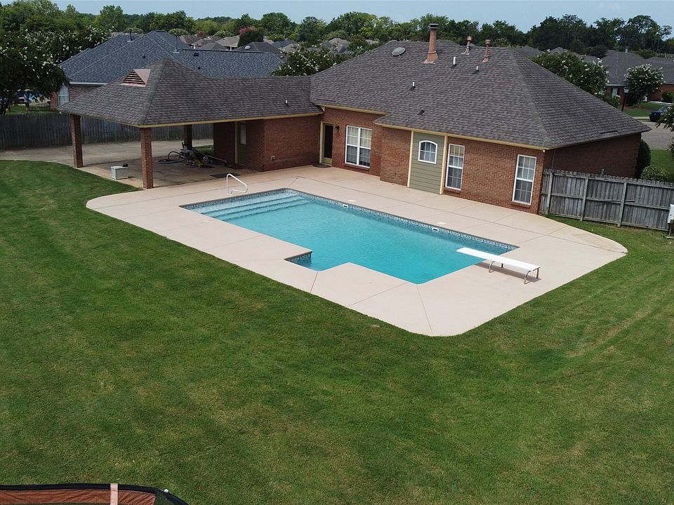 1st image of 1085 Fawnview Rd