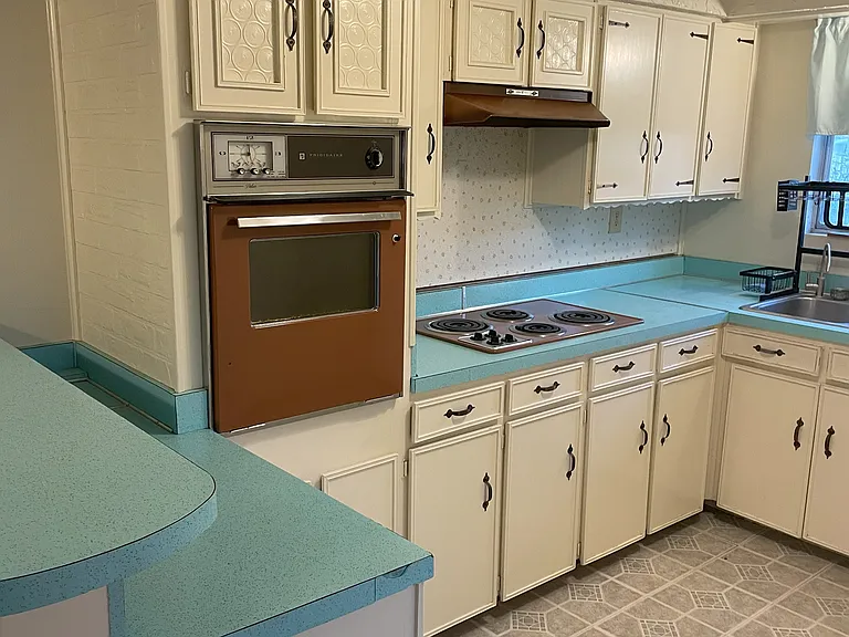 813 Windy Shores Loop — Photo 11