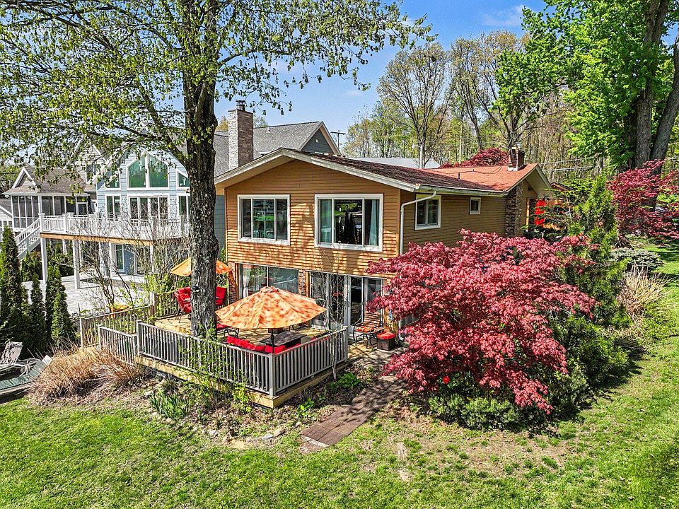 1st image of 50575 W Lakeshore Dr