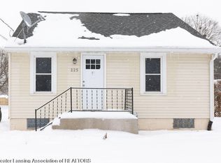 225 Clement Rd, Lansing, MI 48917