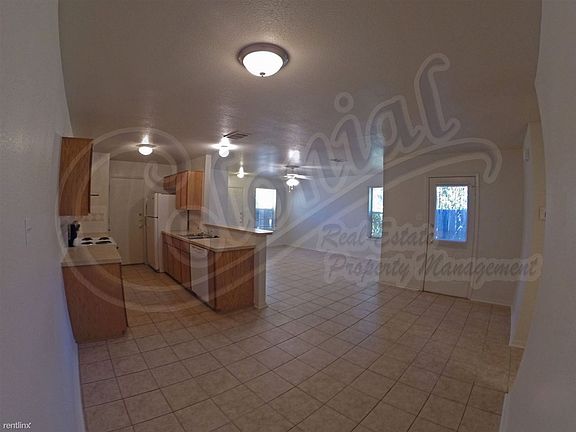 3rd image of 941 Ramblewood St #A
