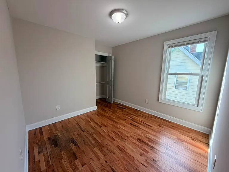 205 Howe Ave #205B — Photo 3