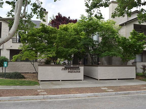 2nd image of 95 Hobson St APT 3A