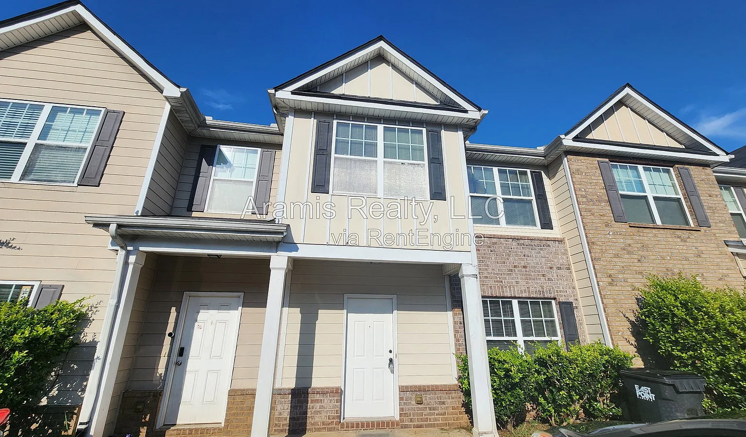3 bed, 2.5 bath, 1440 sqft, $1,495 — Photo 1