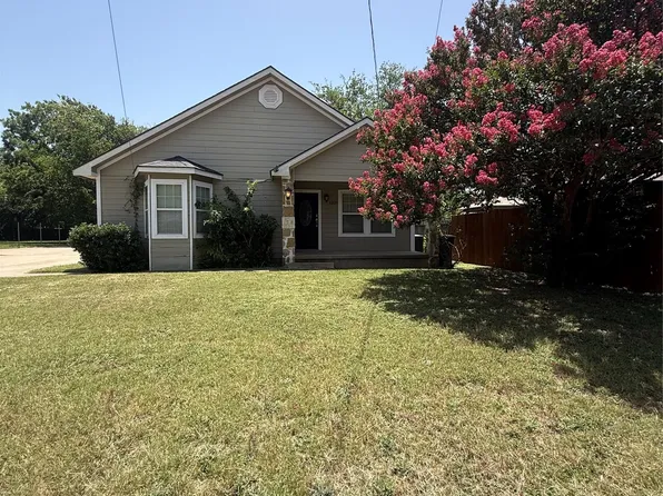 1209 W Lone Star Ave, Cleburne, TX 76033