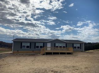 677 Towers Dr, Dandridge, TN 37725