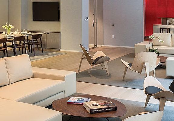 Amenity: Lounge