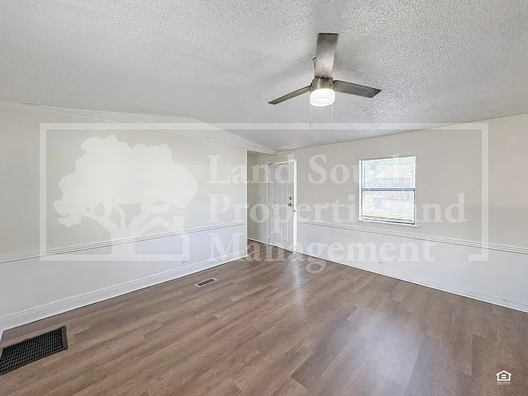 1175 Meadow Lawn St — Photo 4
