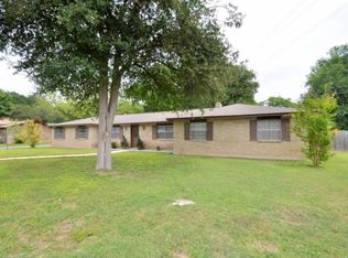 1242 River Acres Dr, New Braunfels, TX 78130