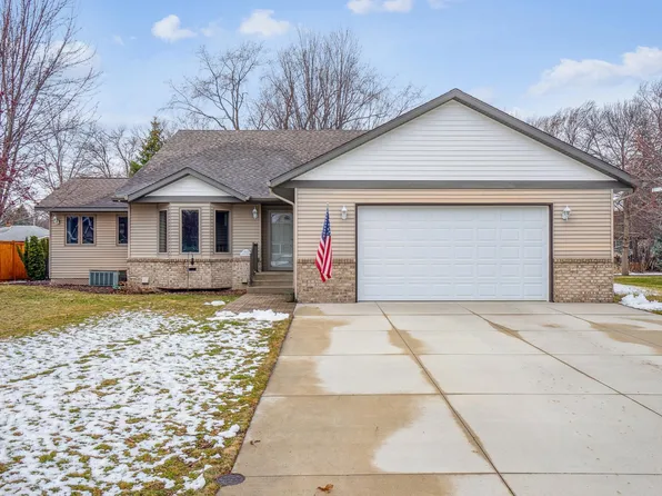 1613 Louden Ave N, Glencoe, MN 55336