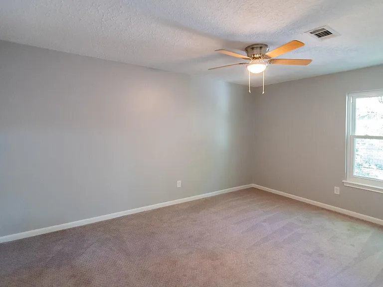 10 Coralvine Ct — Photo 28