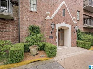 514 Olde English Ln #514, Birmingham, AL 35223