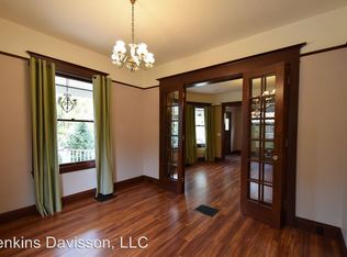 1433 SE Taylor St, Portland, OR 97214