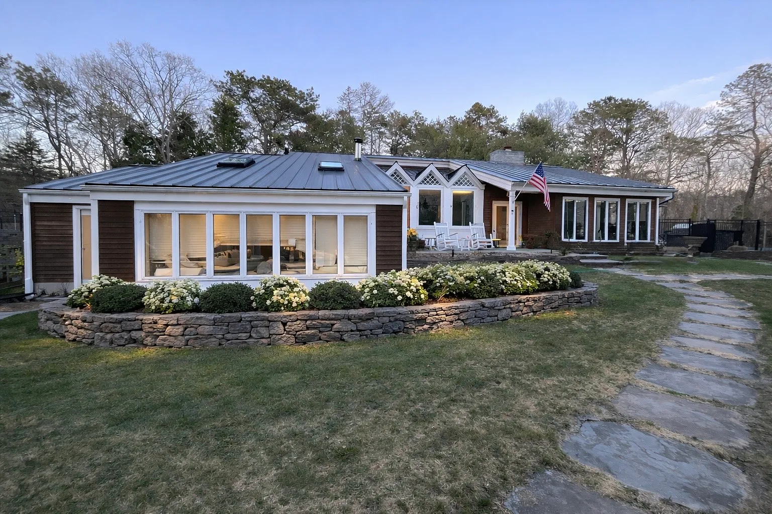 East Quogue/ West Hampton Retreat — Photo 1