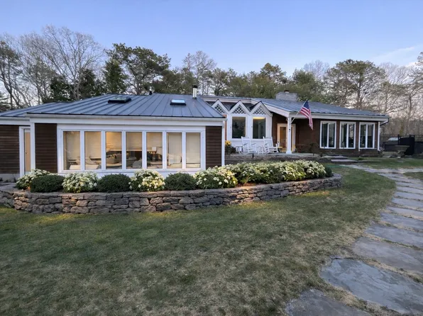 (undisclosed Address), Riverhead, NY 11901