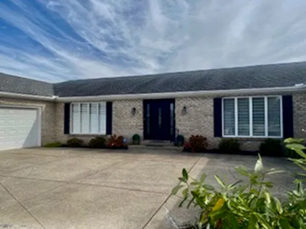 31 Lakeview Cir #31, Canfield, OH 44406