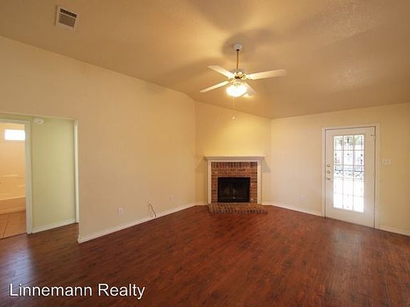 3rd image of 2504 Coley Dr