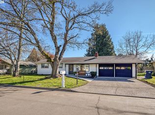 1127 S 34th Pl, Springfield, OR 97478