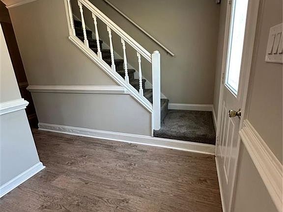 2nd image of 354 Dublin Way