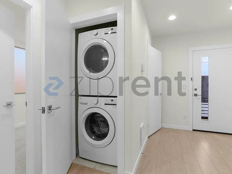 3416 15th Ave W #B — Photo 4