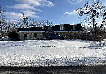 1st image of 3033 E Hickory Ln