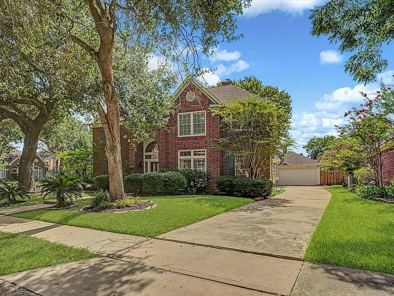 4303 Hillswick Ct — Photo 2