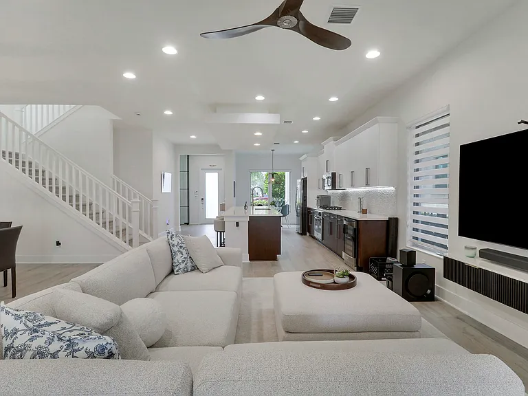 5029 Grandiflora Rd — Photo 29
