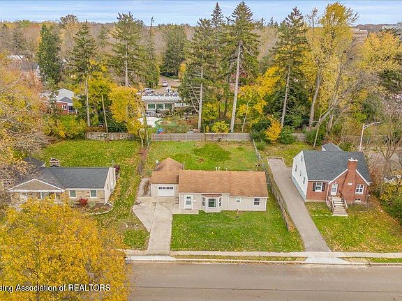 5th image of 130 Northlawn Ave