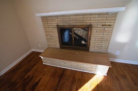 4th image of 3051 S 42nd St