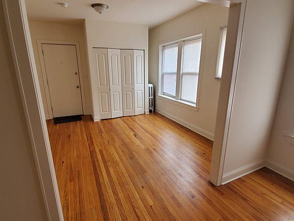 2nd image of 2949 W Fullerton Ave APT 3W