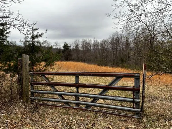 Lovern Rd, Princeton, WV 24739