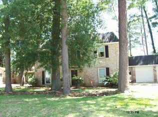 609 Jeb Stuart Ln, Conroe, TX 77302