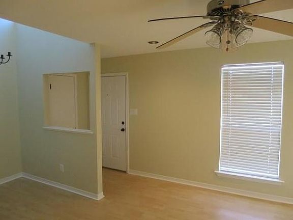 4th image of 4752 W Napoleon Ave APT 8