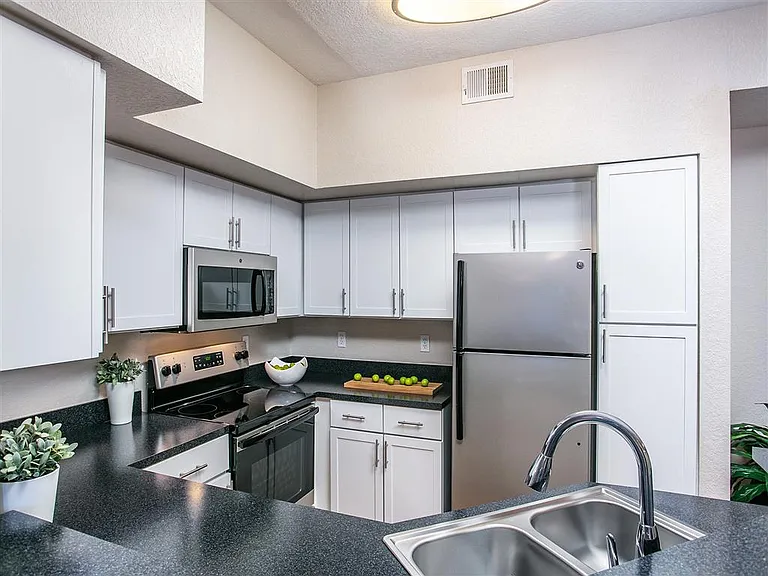 Alvista Metrowest — Photo 6
