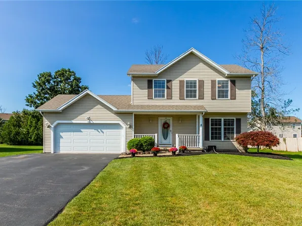 15 Larrigan Xing, Brockport, NY 14420