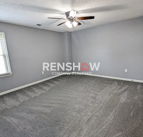 8161 Effingham Dr — Photo 26
