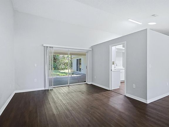 5th image of 4537 CHIMNEY CREEK DRIVE