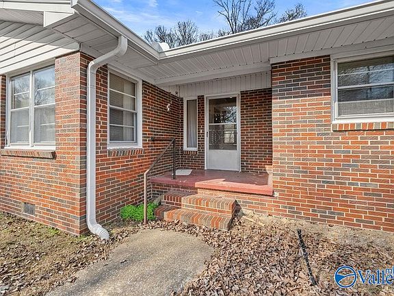 3rd image of 316 Etowah St