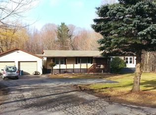 49 Como Rd, Lakewood, PA 18439