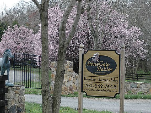 4th image of 24556 James Monroe Hwy