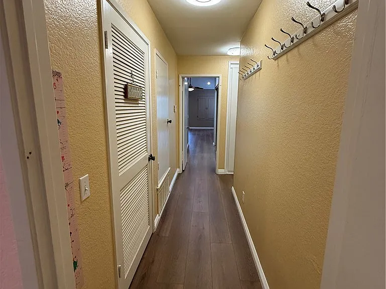 2226 Calle Leon — Photo 9