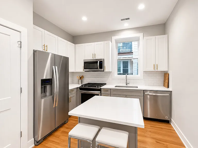 2604 N Drake Ave #1R — Photo 7